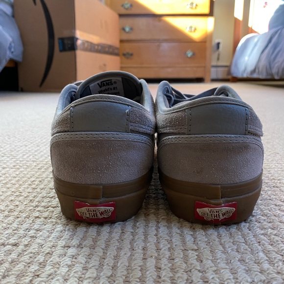 Van Pros - Picture 2 of 4